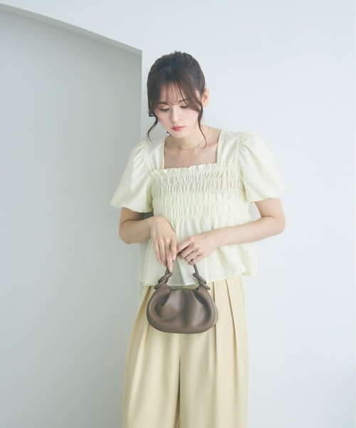 Olu.(オルドット)の「ラウンドコンパクトハンドバッグ(ハンドバッグ・レディース・アイボリー/ブラック/グレイッシュベージュ/シルバー/ブルー系その他・FREE)」の14枚目の写真