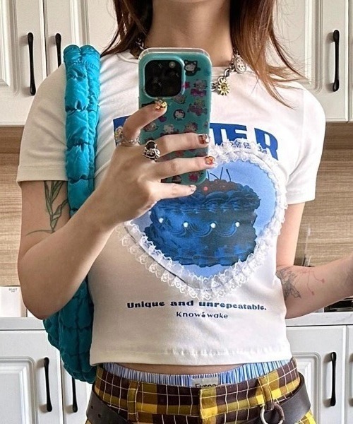 AsRiRe(アスリレイ)の「ハートケーキプリント×レース 半袖Tシャツ(Tシャツ/カットソー・レディース・ホワイト・M)」の3枚目の写真