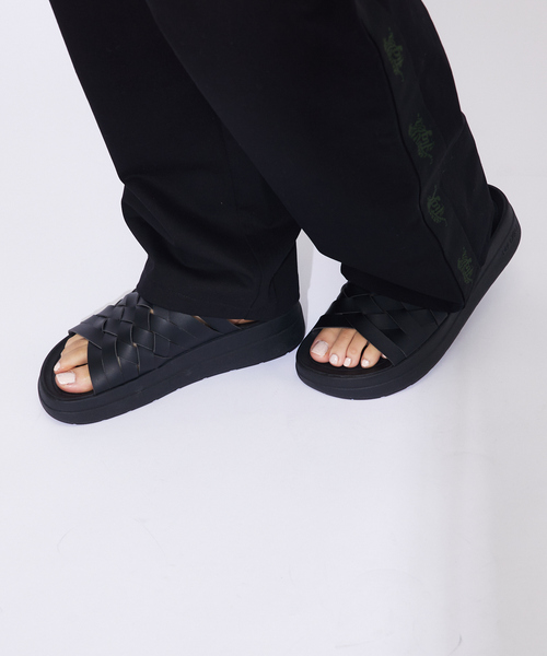 MALIBU SANDALS(マリブサンダルズ)の「【MALIBU SANDALS/マリブサンダルズ】 ZUMA PLATFORM/スライドサンダル/厚底(サンダル・メンズ・ホワイト/ブラック・8/9/10)」の5枚目の写真