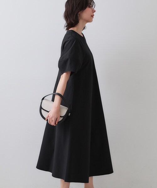 OPAQUE.CLIP（オペークドットクリップ）の「サッカーストライプワンピース【吸水速乾/イージーアイロン/洗濯機洗い可】（ワンピース・レディース・ブラック/ベビーピンク/ホワイト系3・38/40/36/42）」の9枚目の写真