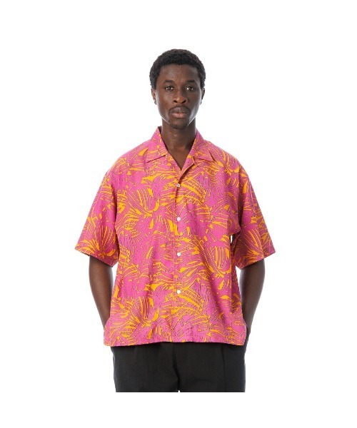 Sandinista(サンディニスタ)の「SANDINISTA Patterned Open Collar S/S Shirt (MAGENTA) (サンディニスタ パターン オープンカラー ショートスリーブシャツ)(シャツ/ブラウス・メンズ・レッド系・MEDIUM/LARGE)」の1枚目の写真
