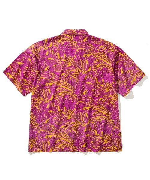 Sandinista(サンディニスタ)の「SANDINISTA Patterned Open Collar S/S Shirt (MAGENTA) (サンディニスタ パターン オープンカラー ショートスリーブシャツ)(シャツ/ブラウス・メンズ・レッド系・MEDIUM/LARGE)」の7枚目の写真