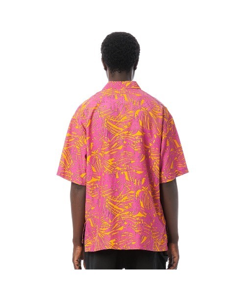 Sandinista(サンディニスタ)の「SANDINISTA Patterned Open Collar S/S Shirt (MAGENTA) (サンディニスタ パターン オープンカラー ショートスリーブシャツ)(シャツ/ブラウス・メンズ・レッド系・MEDIUM/LARGE)」の5枚目の写真