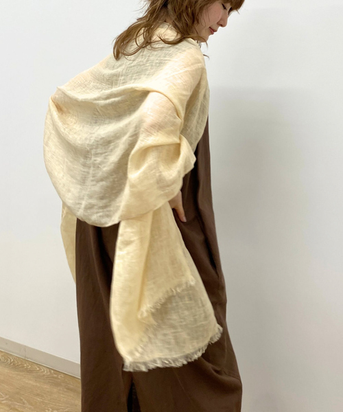 Rouge vif（ルージュヴィフ）の「【The Bagmati/ザ バグマティ】リネンストール（ストール/ショール・レディース・ライトベージュ/チャコールグレー・フリー）」の3枚目の写真