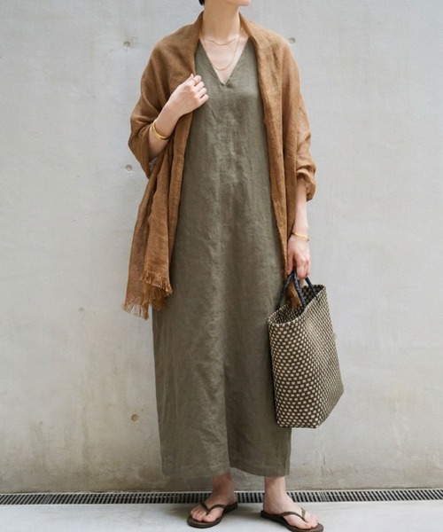 Rouge vif(ルージュヴィフ)の「【The Bagmati/ザ バグマティ】リネンストール(ストール/ショール・レディース・ライトベージュ/チャコールグレー/ブラウン・フリー)」の4枚目の写真