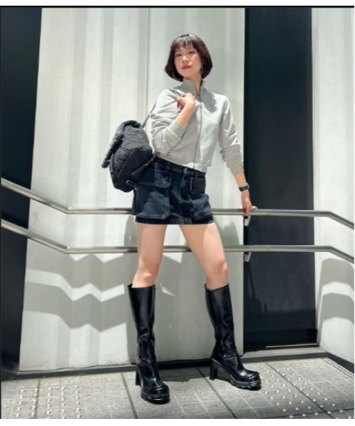 DIESEL(ディーゼル)の「ウィメンズ スウェット F-FLACIN-J1(スウェット・レディース・グレー・MEDIUM/LARGE/X-LARGE/X-SMALL/SMALL)」の6枚目の写真