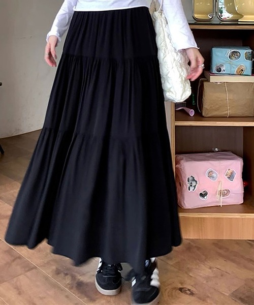 Asterellivi(アステレリビ)の「ティアードロングスカート(スカート・レディース・ホワイト/ブラック・FREE)」の2枚目の写真