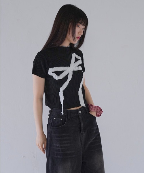 Uenui(ウニュイ)の「ビッグ リボン ショート リブ トップス(Tシャツ/カットソー・レディース・ホワイト/グレー/ブラック・FREE)」の11枚目の写真