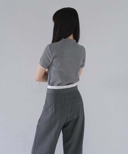 Uenui(ウニュイ)の「ビッグ リボン ショート リブ トップス(Tシャツ/カットソー・レディース・ホワイト/グレー/ブラック・FREE)」の16枚目の写真