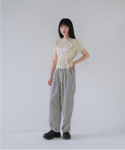 Uenui(ウニュイ)の「ビッグ リボン ショート リブ トップス(Tシャツ/カットソー・レディース・ホワイト/グレー/ブラック・FREE)」の19枚目の写真
