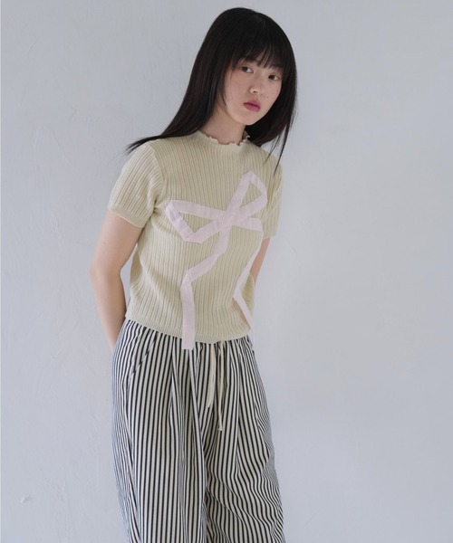 Uenui(ウニュイ)の「ビッグ リボン ショート リブ トップス(Tシャツ/カットソー・レディース・ホワイト/グレー/ブラック・FREE)」の6枚目の写真