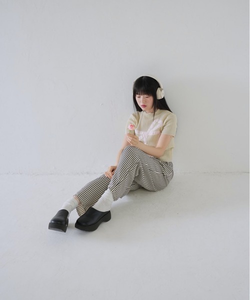 Uenui(ウニュイ)の「ビッグ リボン ショート リブ トップス(Tシャツ/カットソー・レディース・ホワイト/グレー/ブラック・FREE)」の22枚目の写真