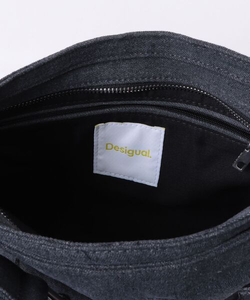 Desigualスタッズ刺繍ボディバッグ 黒　デシグアル セール】フラワーアップリケスタッズショルダーバッグ（ボディバッグ