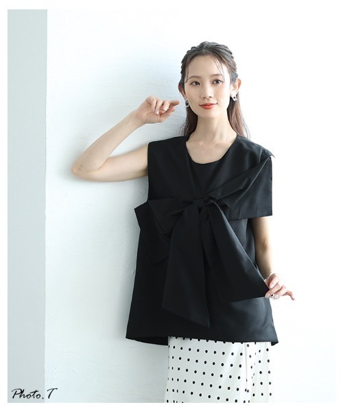 Sawa a la mode(サワアラモード)の「BIGリボンノースリーブトップス(シャツ/ブラウス・レディース・ブラック/ホワイト・FREE)」の4枚目の写真