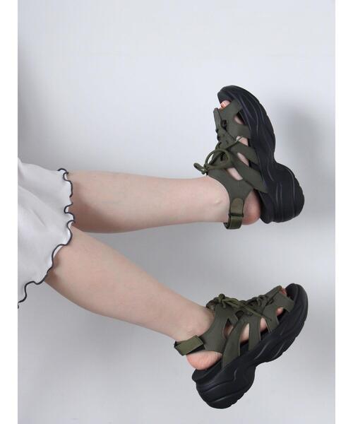 ehka sopo（エヘカソポ）の「レースアップスポーツサンダル（サンダル・レディース・ブラック/ベージュ/カーキ・M/L）」の3枚目の写真