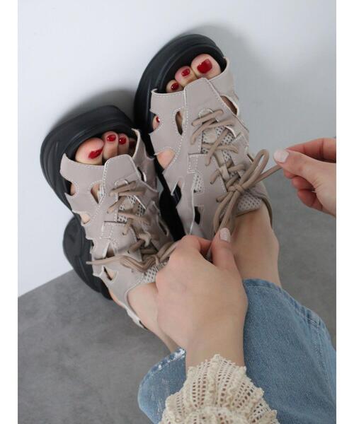 ehka sopo（エヘカソポ）の「レースアップスポーツサンダル（サンダル・レディース・ブラック/ベージュ/カーキ・M/L）」の7枚目の写真