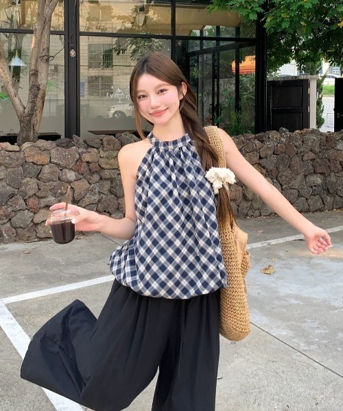LAC-VERT（ラック・ヴェール）の「ホルターネックトップス（Tシャツ/カットソー・レディース・オフホワイト/ブラック/ネイビー/レッド・FREE）」の15枚目の写真