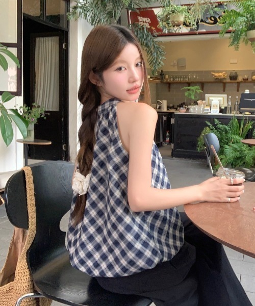 LAC-VERT（ラック・ヴェール）の「ホルターネックトップス（Tシャツ/カットソー・レディース・オフホワイト/ブラック/ネイビー/レッド・FREE）」の17枚目の写真