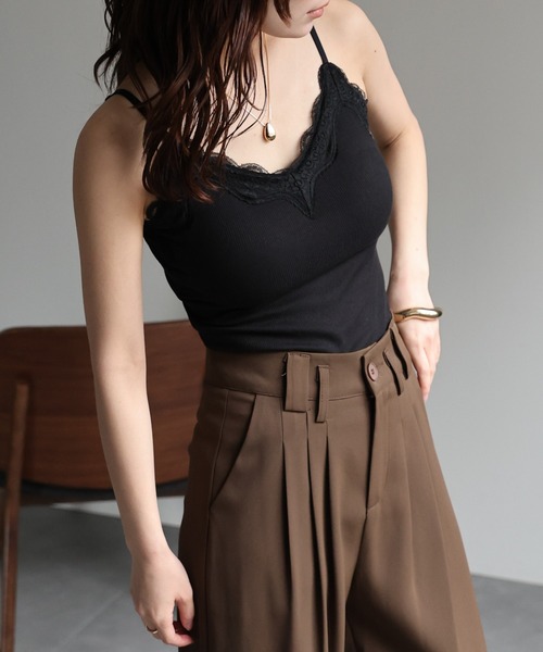 ap retro(アプレトロ)の「【ap retro basic】カップ付きレースキャミソール / カップ付きレースインナー《動画あり》(キャミソール・レディース・グレー/ブラック/ホワイト/ブラウン・MEDIUM/LARGE)」の15枚目の写真