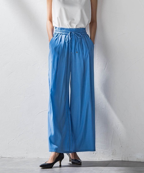 la.f…(ラエフ)の「【WEB限定】ウエストギャザーワイドパンツ≪手洗い可能≫(その他パンツ・レディース・ブラック/カーキ/ブルー・9号/11号)」の1枚目の写真