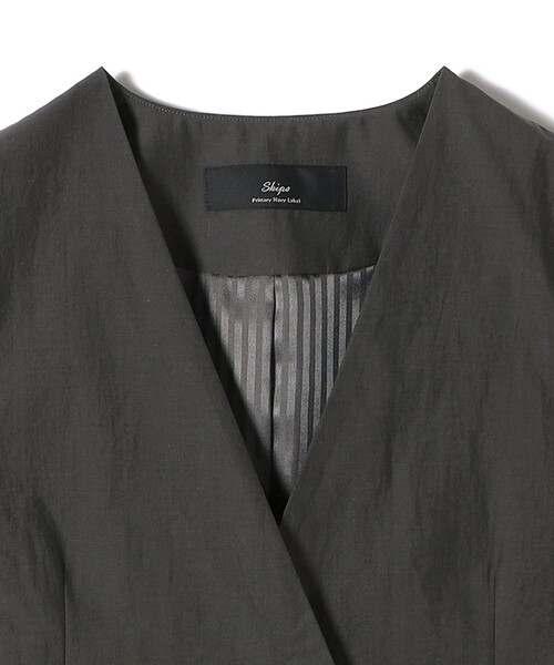 SHIPS(シップス)の「SHIPS Primary Navy Label:〈手洗い可能〉MANTECO ジレ(ベスト・レディース・ダークグレー/オフホワイト・ONE SIZE)」の7枚目の写真