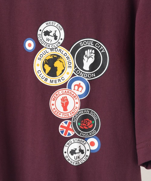 merc london(メルクロンドン)の「Merc London メルクロンドン バッジプリントTシャツ(Tシャツ/カットソー・メンズ・ワインレッド/ブラック・MEDIUM/LARGE/X-LARGE/SMALL)」の13枚目の写真