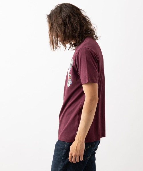 merc london(メルクロンドン)の「Merc London メルクロンドン バッジプリントTシャツ(Tシャツ/カットソー・メンズ・ワインレッド/ブラック・MEDIUM/LARGE/X-LARGE/SMALL)」の8枚目の写真
