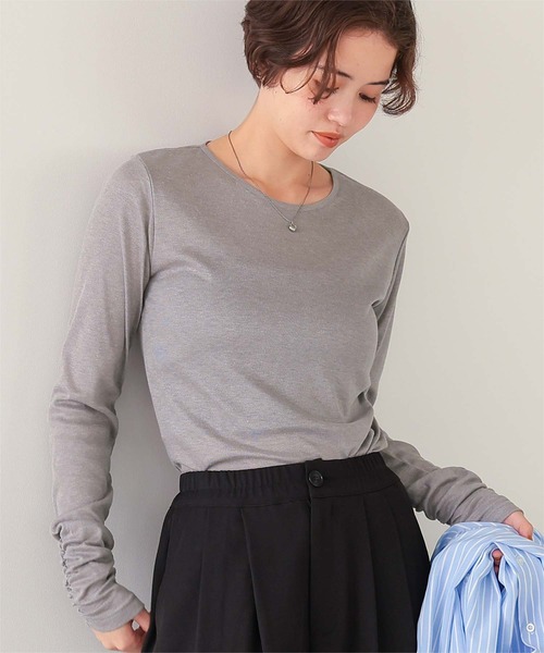 titivate(ティティベイト)の「着心地抜群シアークルーネックトップス(Tシャツ/カットソー・レディース・オフホワイト/ブラック/ブラウン/ライトグリーン/ライトグレー/ネイビー・S/M/L)」の3枚目の写真