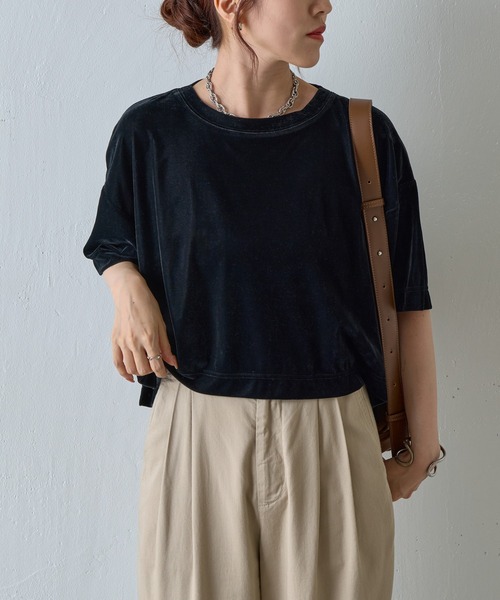 COLONY 2139(コロニートゥーワンスリーナイン)の「シアーベロアワイドクロップドTシャツ(Tシャツ/カットソー・レディース・ブラウン/ブラック/グレー・FREE)」の4枚目の写真
