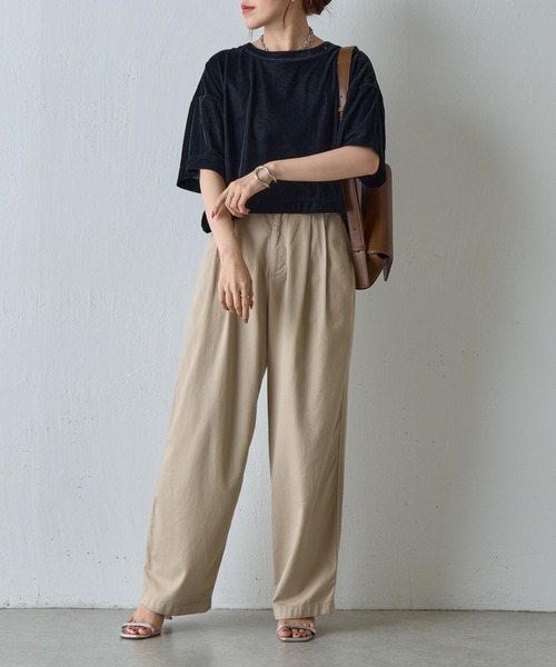 COLONY 2139(コロニートゥーワンスリーナイン)の「シアーベロアワイドクロップドTシャツ(Tシャツ/カットソー・レディース・ブラウン/ブラック/グレー・FREE)」の8枚目の写真