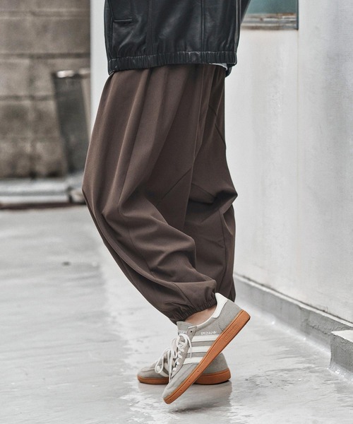CAMBIO（カンビオ）の「mp13946-Slacks Fabric Sarrouel Pants サルエルパンツ(A54825cmb)（その他パンツ・メンズ・チャコールグレー/ブラック/ベージュ/ブラウン・L/M/S）」の3枚目の写真