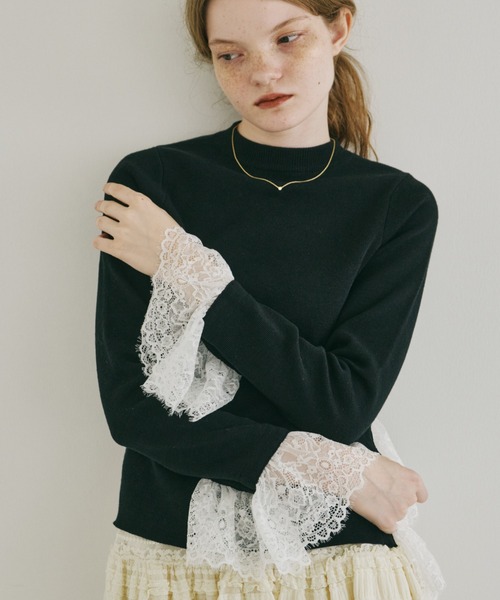 idem(イデム)の「lace slit knit tops / レースドッキングニット(ニット/セーター・レディース・ブラック・FREE)」の1枚目の写真