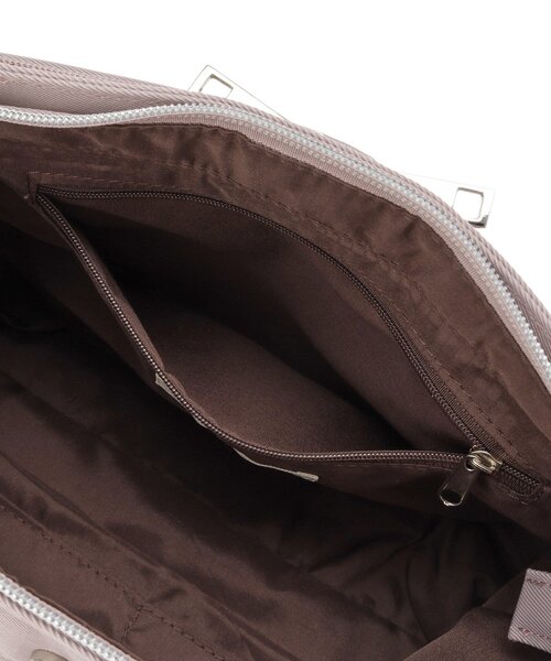 SHOO・LA・RUE（シューラルー）の「【撥水】フロントポケットショルダーバッグ（ショルダーバッグ・レディース・ブラック/グレー/ベビーピンク・00）」の7枚目の写真