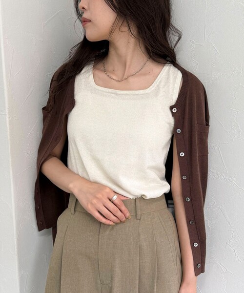 fredy emue（フレディエミュ）の「ラメニットタンクトップ（タンクトップ・レディース・オフホワイト/グレー/ブラウン/ブラック・38）」の10枚目の写真