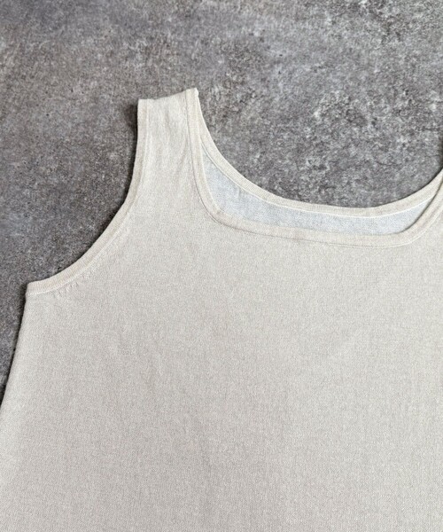 fredy emue（フレディエミュ）の「ラメニットタンクトップ（タンクトップ・レディース・オフホワイト/グレー/ブラウン/ブラック・38）」の12枚目の写真