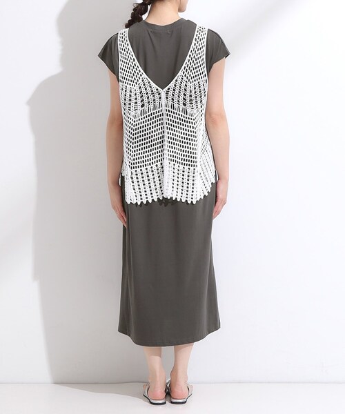 Cutie Blonde（キューティーブロンド）の「【2点セット】クロシェ編みレースベスト＋Tシャツワンピースセット（ワンピース・レディース・チャコールグレー/ダークブラウン・00）」の20枚目の写真