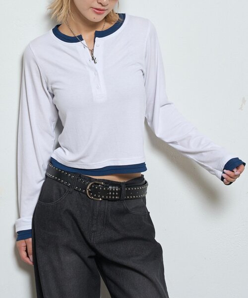 WHO'S WHO gallery（フーズフーギャラリー）の「レイヤードヘンリートップス（Tシャツ/カットソー・レディース・ネイビー/ブラック/オフホワイト/ブルー系その他/グレー・FREE）」の2枚目の写真