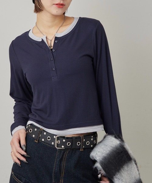 WHO'S WHO gallery（フーズフーギャラリー）の「レイヤードヘンリートップス（Tシャツ/カットソー・レディース・ネイビー/ブラック/オフホワイト/ブルー系その他/グレー・FREE）」の5枚目の写真