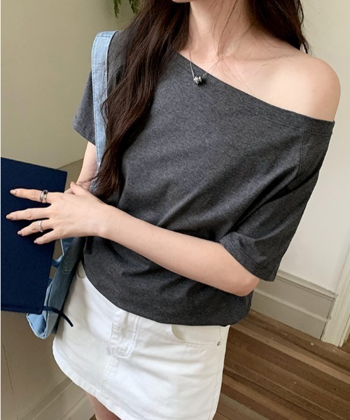 Per sist ence(パーシエンス)の「オフショル半袖Tシャツ(Tシャツ/カットソー・レディース・チャコールグレー/グレー/ネイビー/ブラック/ホワイト・LARGE/MEDIUM)」の16枚目の写真