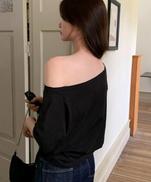 Per sist ence(パーシエンス)の「オフショル半袖Tシャツ(Tシャツ/カットソー・レディース・チャコールグレー/グレー/ネイビー/ブラック/ホワイト・LARGE/MEDIUM)」の20枚目の写真