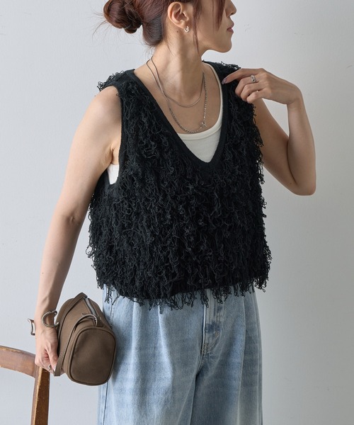 COLONY 2139（コロニートゥーワンスリーナイン）の「フリンジニットショートベスト（ベスト・レディース・ブラウン/ブラック/ベージュ・FREE）」の8枚目の写真