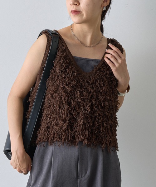 COLONY 2139（コロニートゥーワンスリーナイン）の「フリンジニットショートベスト（ベスト・レディース・ブラウン/ブラック/ベージュ・FREE）」の14枚目の写真