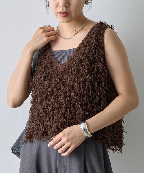 COLONY 2139（コロニートゥーワンスリーナイン）の「フリンジニットショートベスト（ベスト・レディース・ブラウン/ブラック/ベージュ・FREE）」の13枚目の写真