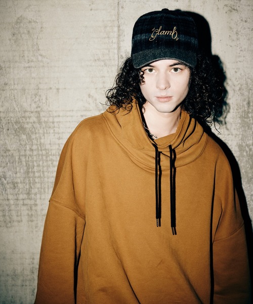glamb(グラム)の「High Neck Balloon Sweat / ハイネックバルーンスウェット(スウェット・メンズ・ブラック/マスタード・S/M/L)」の11枚目の写真