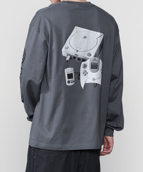 SEDAN ALL-PURPOSE(セダンオールパーパス)の「SEDAN ALL-PURPOSE | Dreamcast 長袖プリントTシャツ MEN(Tシャツ/カットソー・メンズ・ブラック/グレー・XL/L/M)」の19枚目の写真