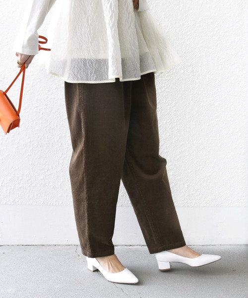 SHIPS.me（シップスミー）の「【ZOZO限定】SHIPS.me:イージー コーデュロイ パンツ（その他パンツ・レディース・ブラック/ダークグリーン/ボルドー/オフホワイト/モカ/グレー/ネイビー・マルチサイズ）」の4枚目の写真