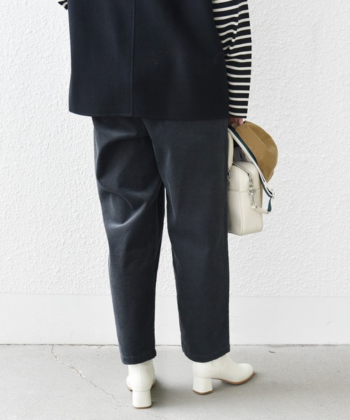 SHIPS.me（シップスミー）の「【ZOZO限定】SHIPS.me:イージー コーデュロイ パンツ（その他パンツ・レディース・ブラック/ダークグリーン/ボルドー/オフホワイト/モカ/グレー/ネイビー・マルチサイズ）」の18枚目の写真