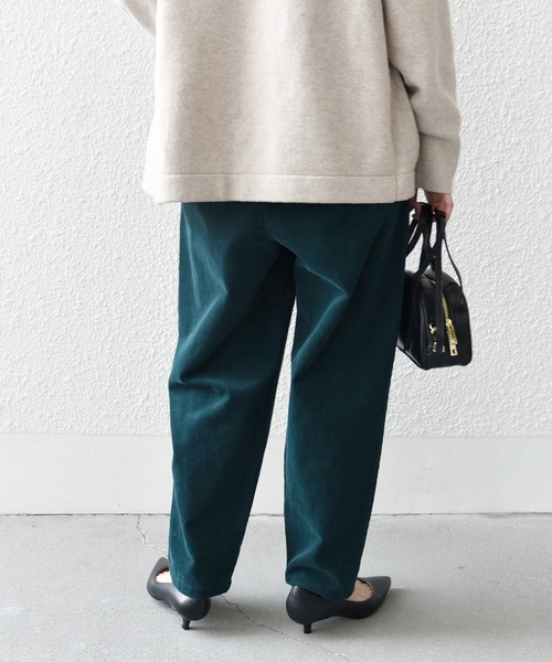 SHIPS.me（シップスミー）の「【ZOZO限定】SHIPS.me:イージー コーデュロイ パンツ（その他パンツ・レディース・ブラック/ダークグリーン/ボルドー/オフホワイト/モカ/グレー/ネイビー・マルチサイズ）」の14枚目の写真