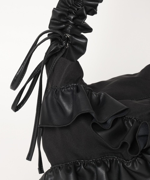 Heather（ヘザー）の「フリルシャーリングBAG　594273（ショルダーバッグ・レディース・アイボリー/ブラック・ONE SIZE）」の7枚目の写真