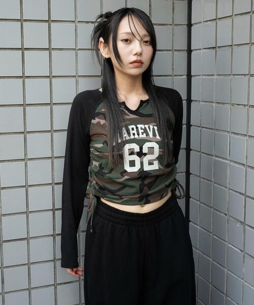 WEGO(ウィゴー)の「WEGO/キーネックサイドドロストラグランロンT(Tシャツ/カットソー・レディース・ブラウン/その他1/ブラック/レッド・FREE)」の22枚目の写真